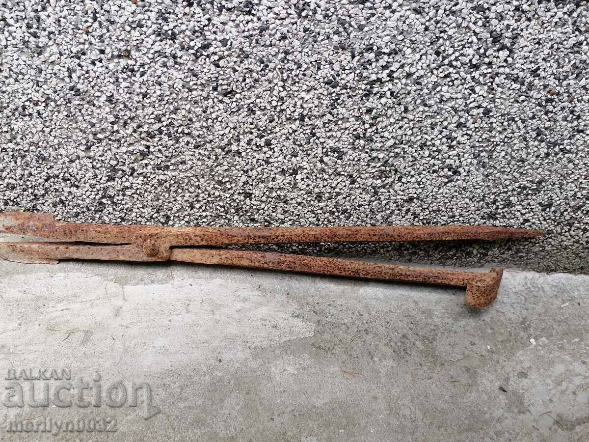 Стар дърводелски бъчварски инструмент върток маткап свредел