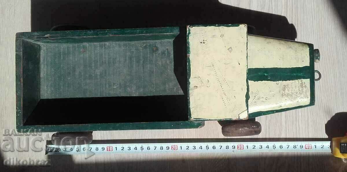 Old wooden toy truck - 1930s - 7 Old wooden toy truck - 1930s - 7