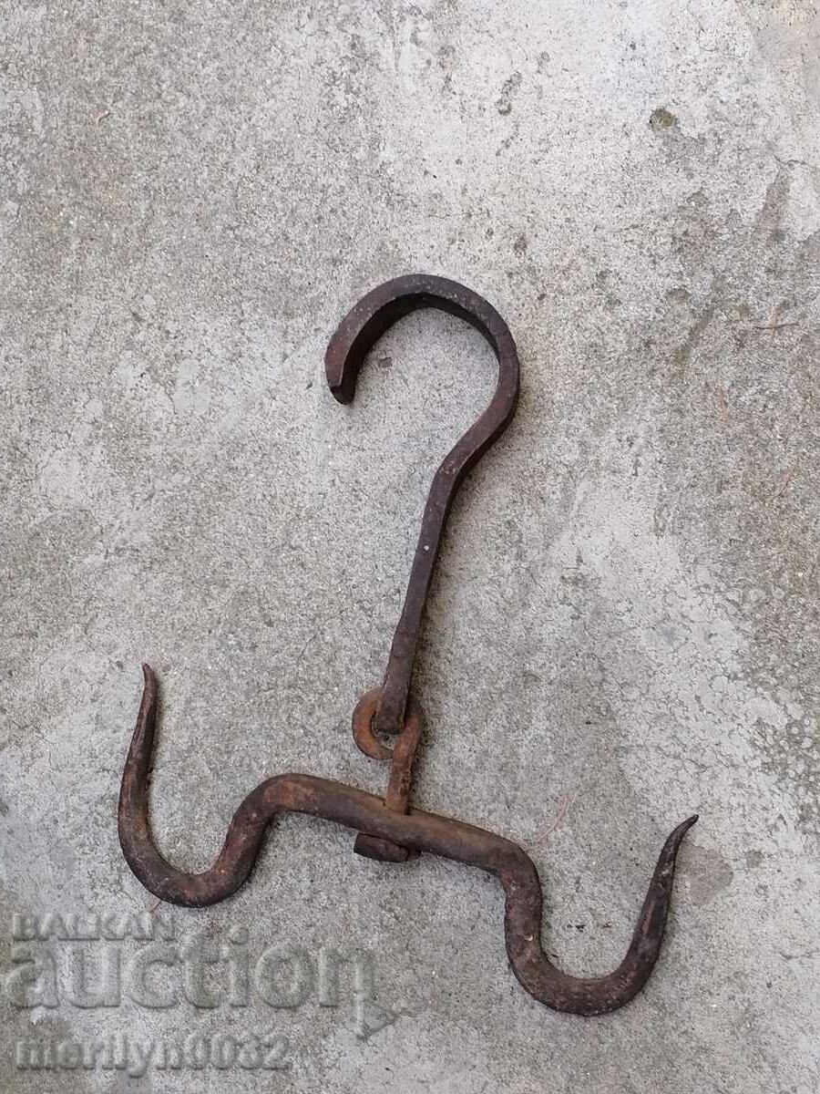 Αρχαία πλαστά άγκιστρο για εκδορά διπλό γάντζο με τιμή 39.00 BGN | € 19.94 Αρχαία πλαστά άγκιστρο για εκδορά διπλό γάντζο με τιμή 39.00 BGN | € 19.94