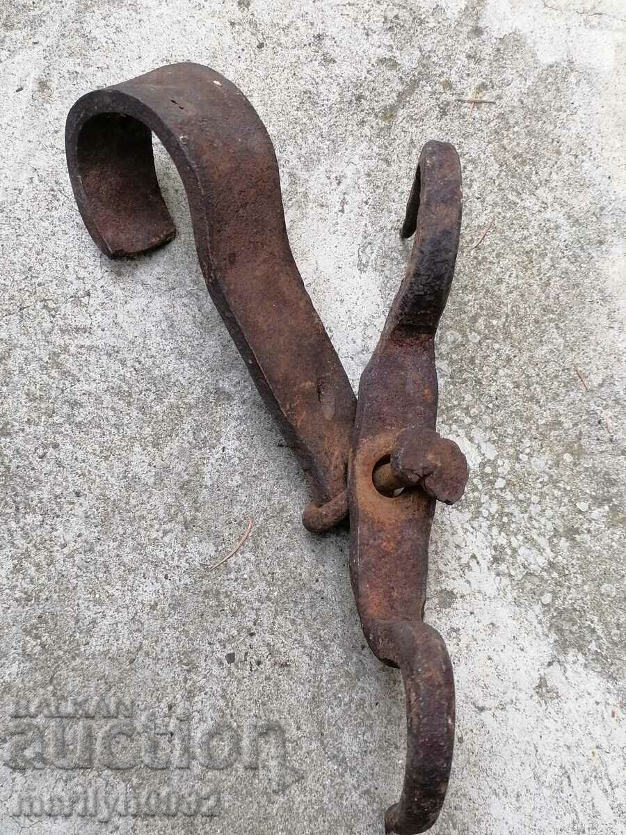 Παράδοση Αρχαία πλαστά άγκιστρο για εκδορά διπλό γάντζο Παράδοση Αρχαία πλαστά άγκιστρο για εκδορά διπλό γάντζο