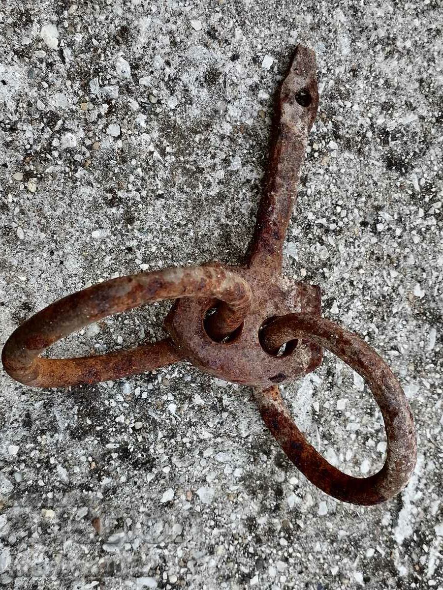 Metal rings, wrought iron for a wagon with price 31.00 BGN | € 15.85 Metal rings, wrought iron for a wagon with price 31.00 BGN | € 15.85