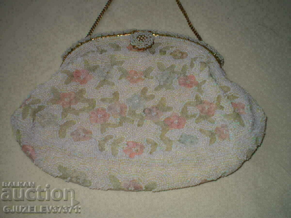 Vintage Τσάντα Πορτοφόλι Λευκή Γυάλινη Χάντρες Κέντημα WALBOR - 6 Vintage Τσάντα Πορτοφόλι Λευκή Γυάλινη Χάντρες Κέντημα WALBOR - 6