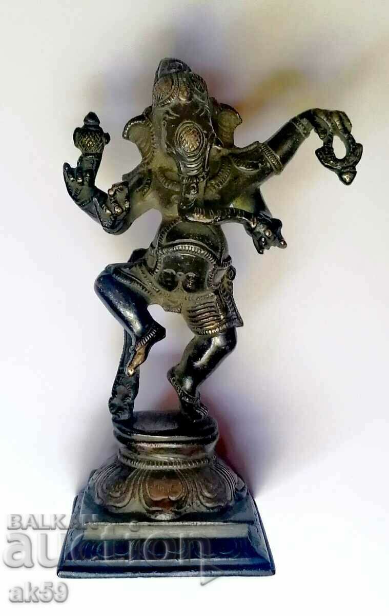 Dancing Ganesha - old figurine - small plastic bronze.