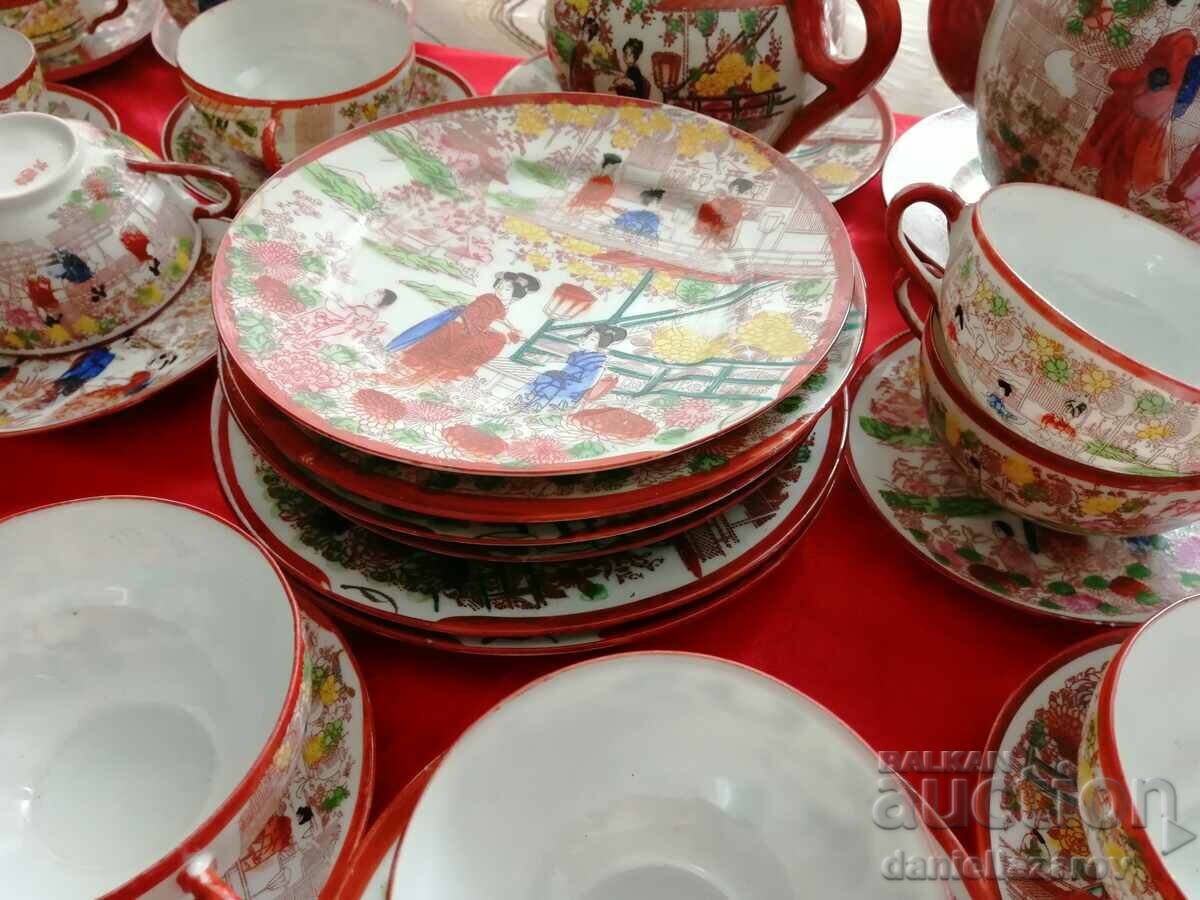 Доставка на Уникален Огромен Сервиз Фин Китайски Порцелан Доставка на Уникален Огромен Сервиз Фин Китайски Порцелан