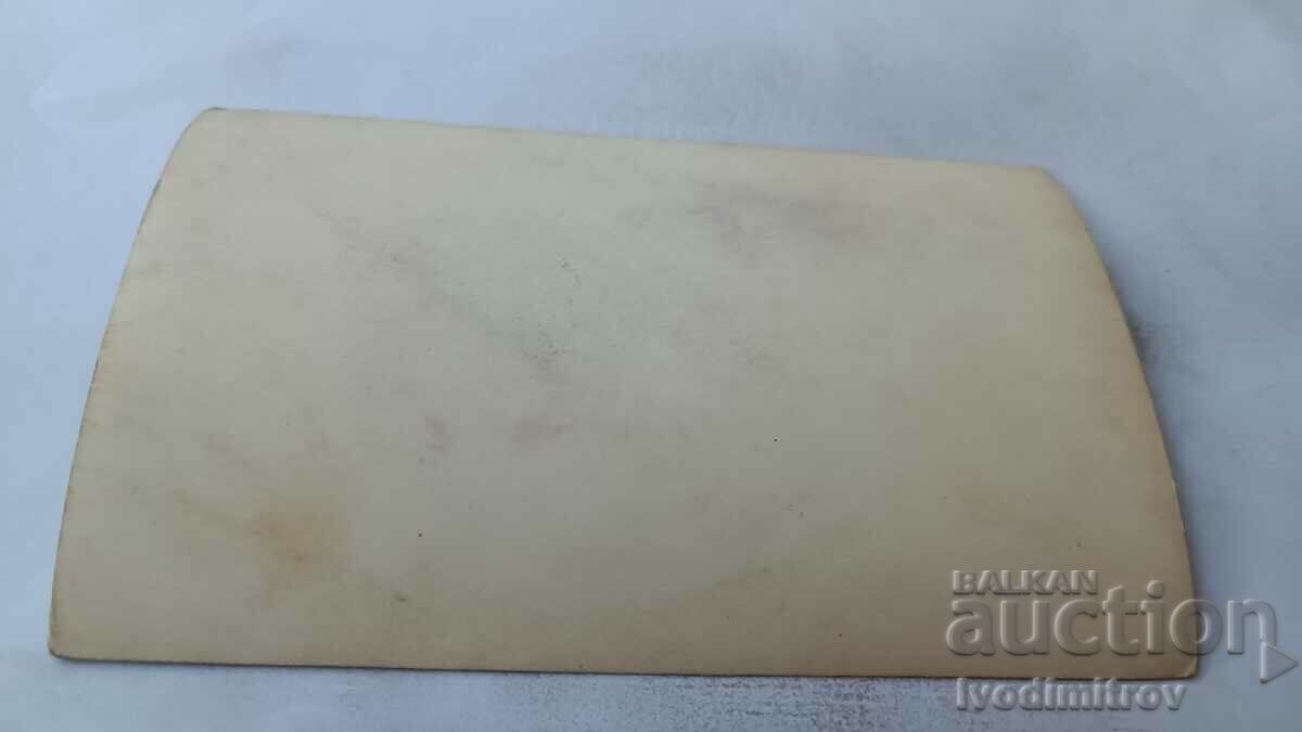 Photo Men women and children in a mountain resort with price 2.35 BGN | € 1.20 Photo Men women and children in a mountain resort with price 2.35 BGN | € 1.20