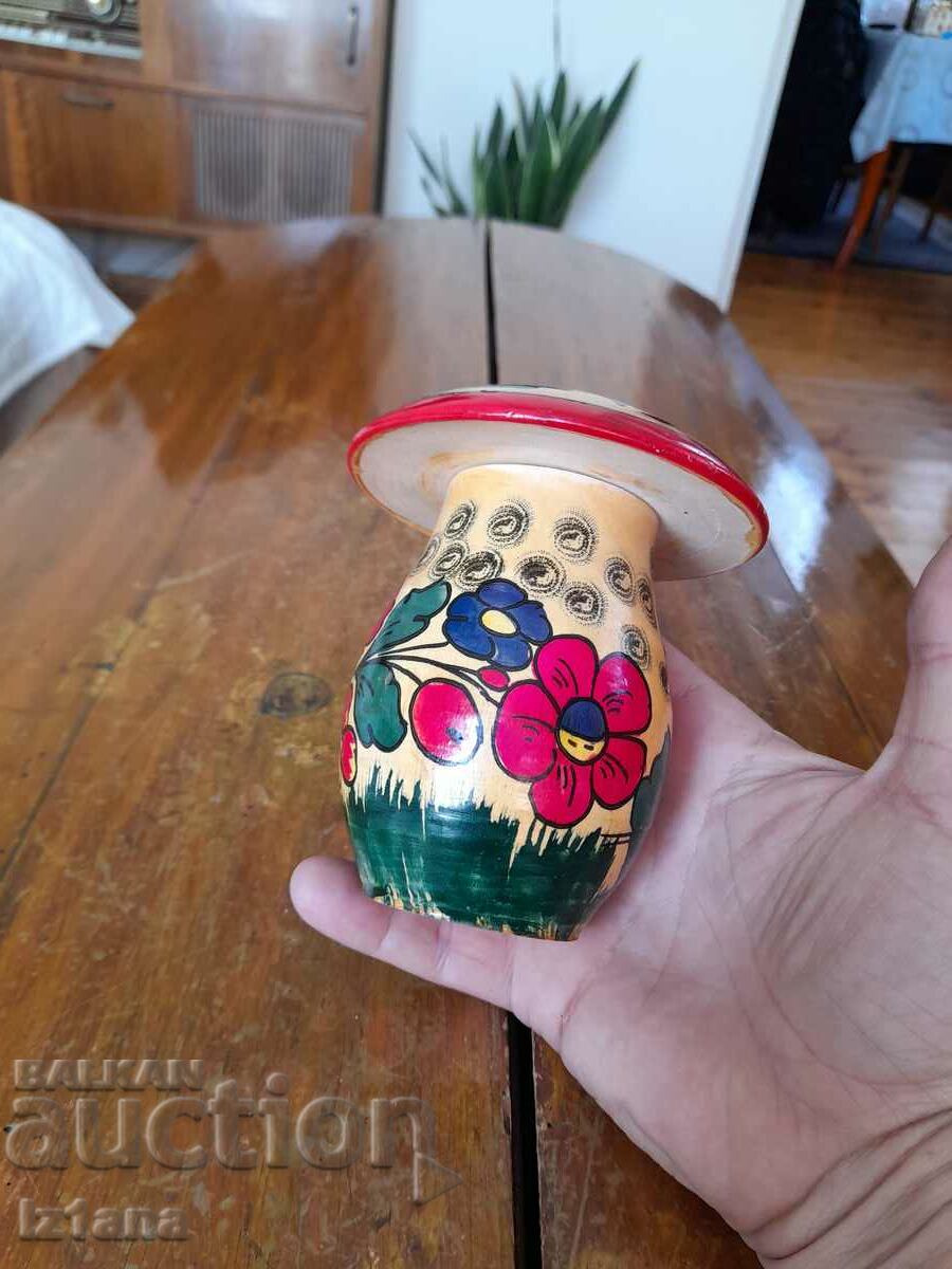 Old wooden sponge, sponge, souvenir with price 30.00 BGN | € 15.34 Old wooden sponge, sponge, souvenir with price 30.00 BGN | € 15.34