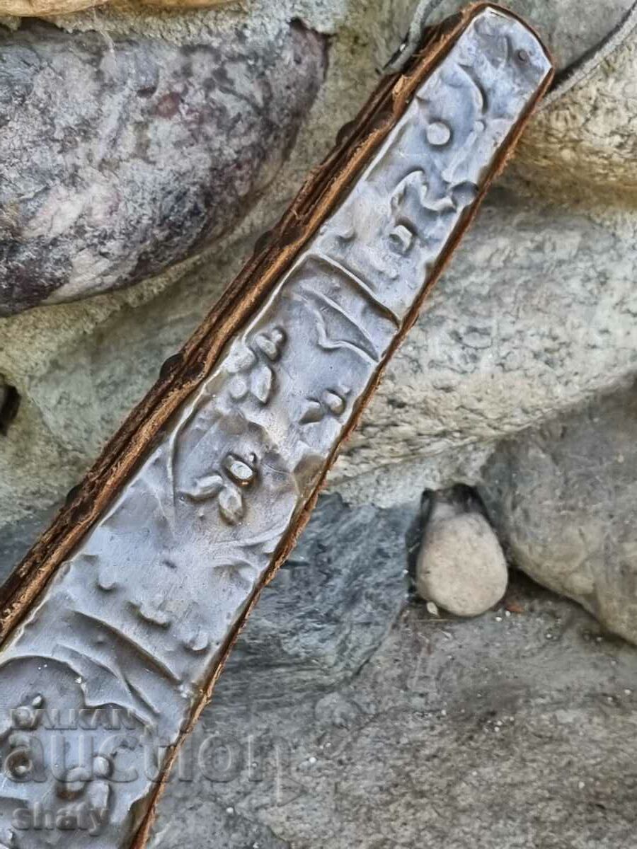 Delivery of Old fireplace blower. Bronze fittings Delivery of Old fireplace blower. Bronze fittings