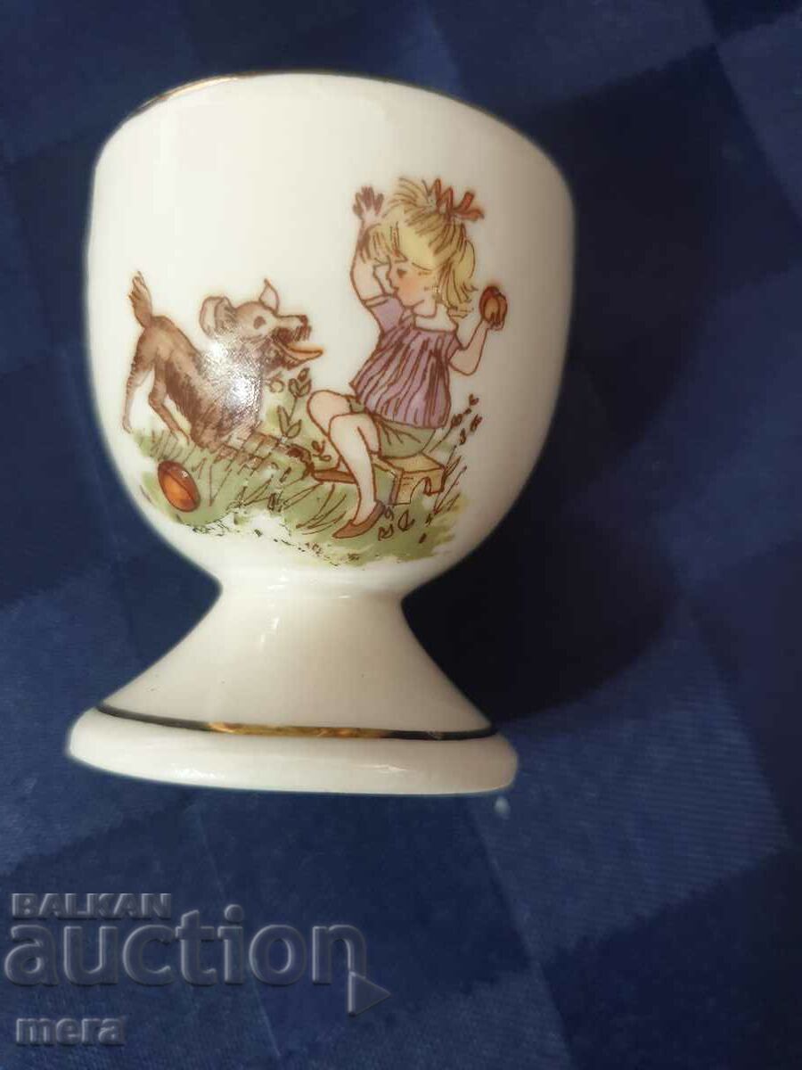 Porcelain coterie with children's motif