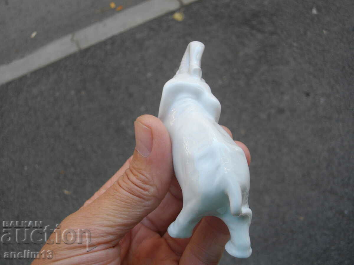 OLD ELEPHANT PORCELAIN - 6