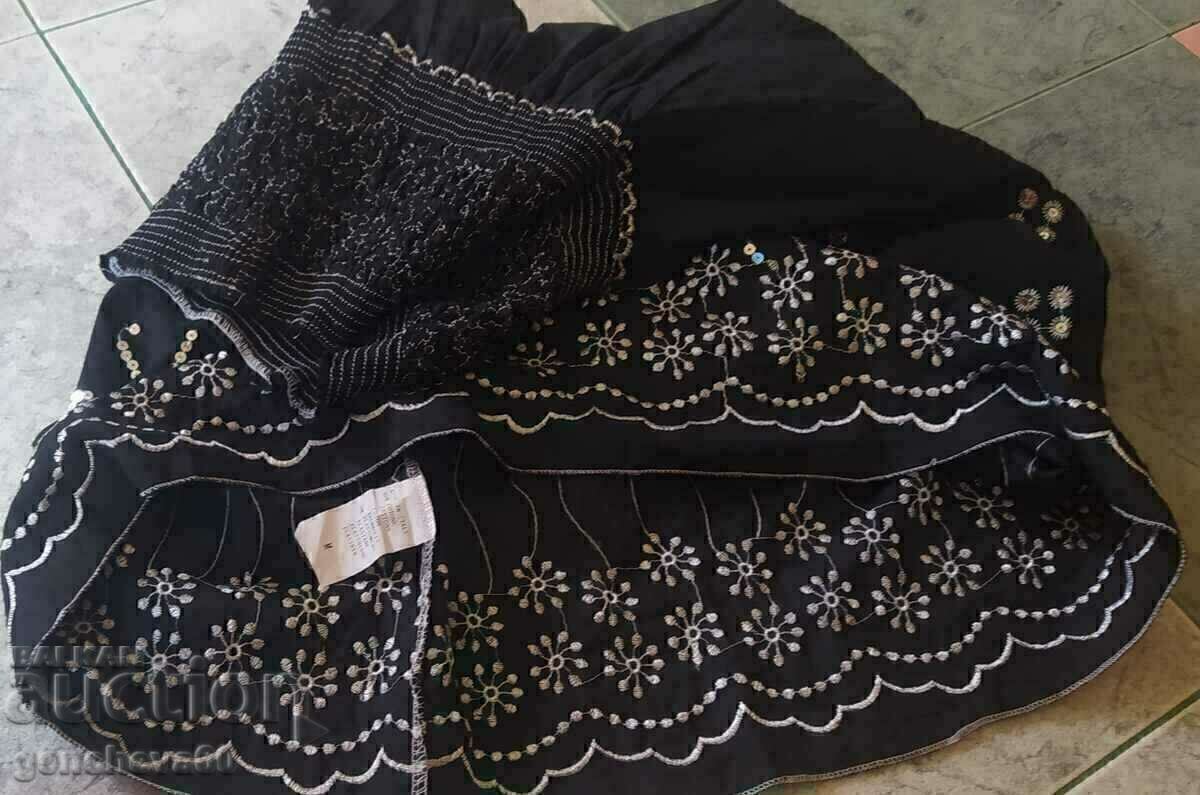 Fusta frumoasa cu paiete brodate si broderie din matase - 7