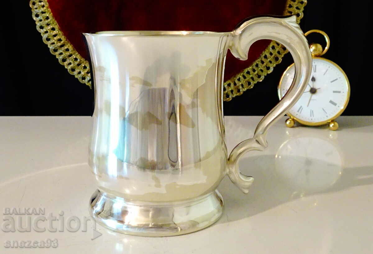Delivery of Silver-plated mug, Sheffield England Delivery of Silver-plated mug, Sheffield England