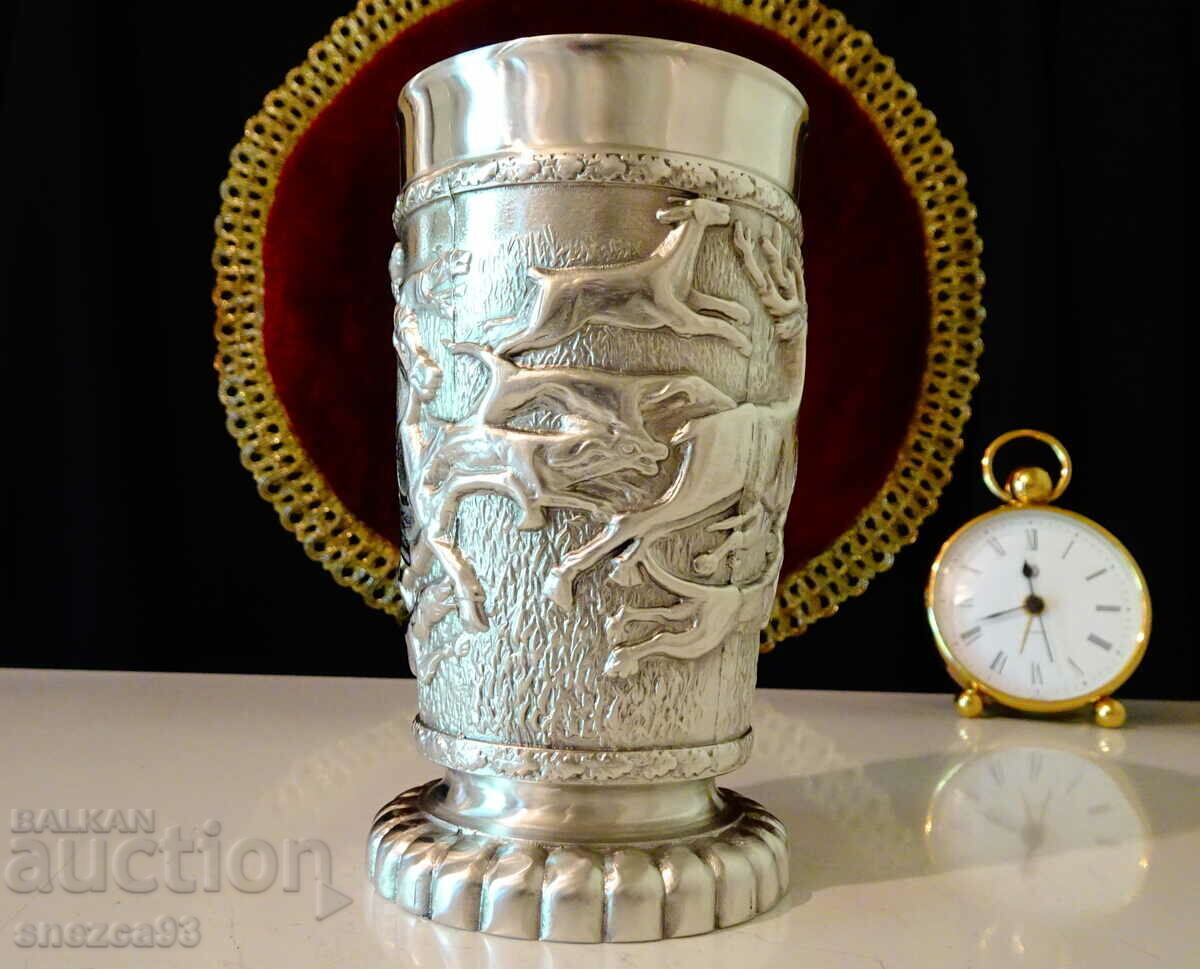 Auction Pewter mug/tankard with hunting scene masterpiece, author's work Auction Pewter mug/tankard with hunting scene masterpiece, author's work