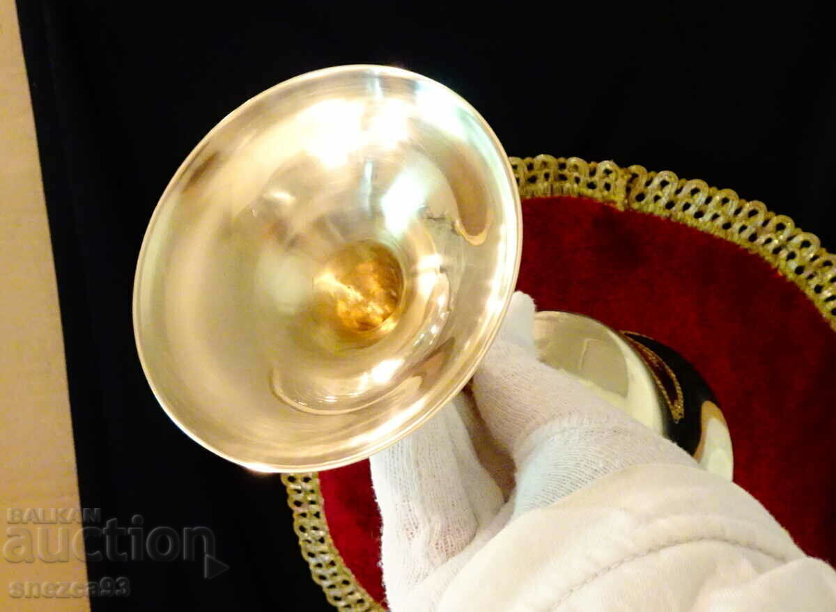 Auction Bronze wine cup 21 cm, 460 g Auction Bronze wine cup 21 cm, 460 g