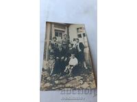 Photo Ruse Family in the yard of their house 1928