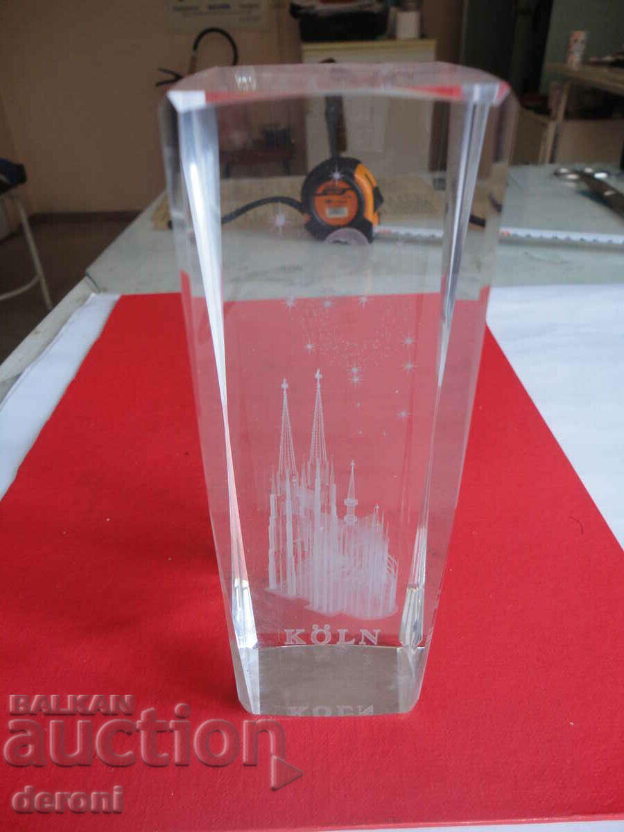 Crystal figure Koln cathedral - 6 Crystal figure Koln cathedral - 6