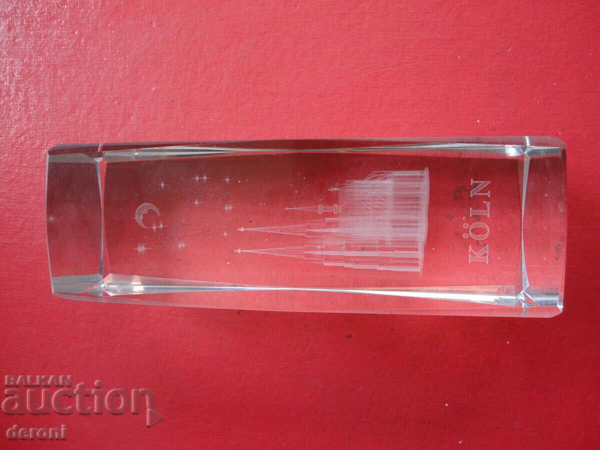 Crystal figure Koln cathedral - 7 Crystal figure Koln cathedral - 7