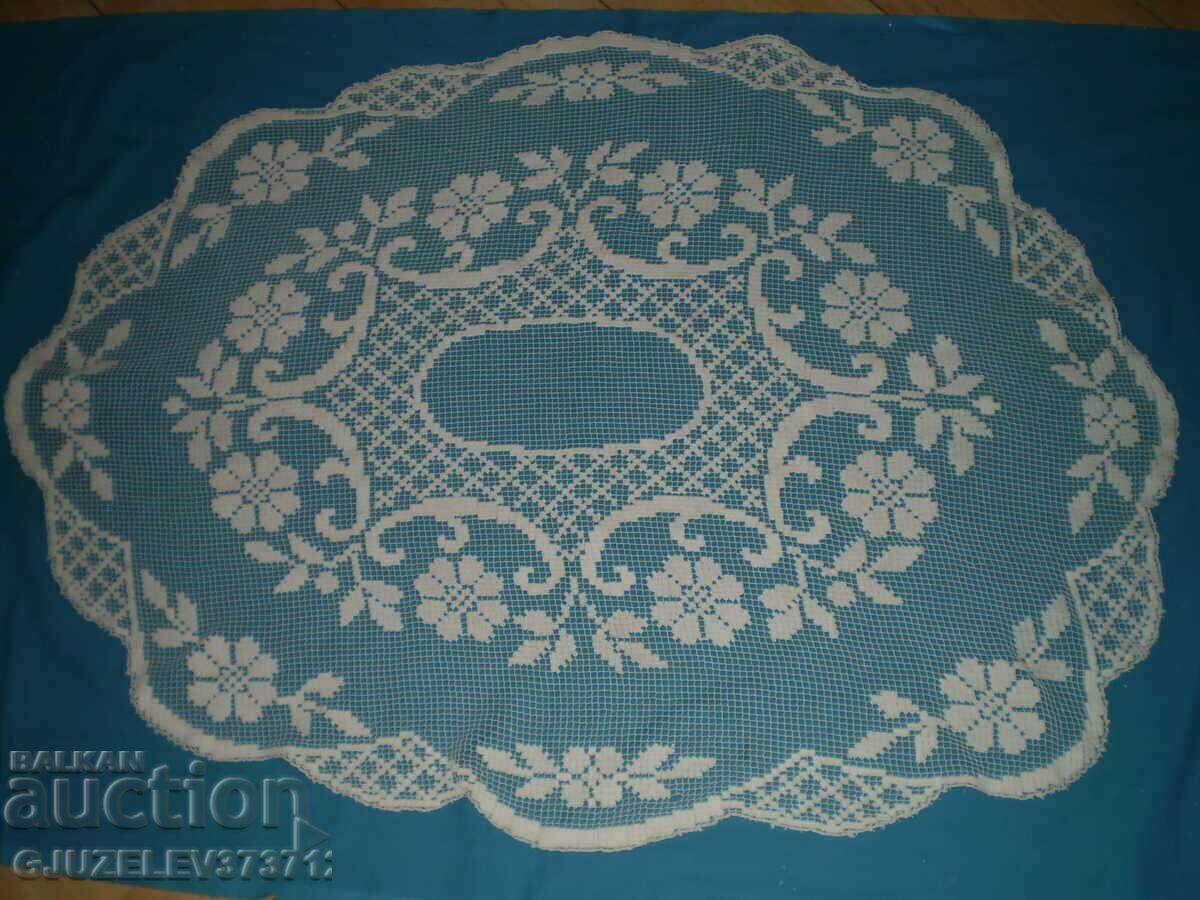 Față de masă din dantelă filet tricotată manual elipsoid din secolul al XIX-lea