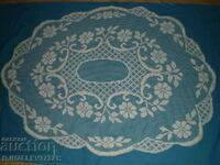 19th century ellipsoid hand-knitted fillet lace tablecloth