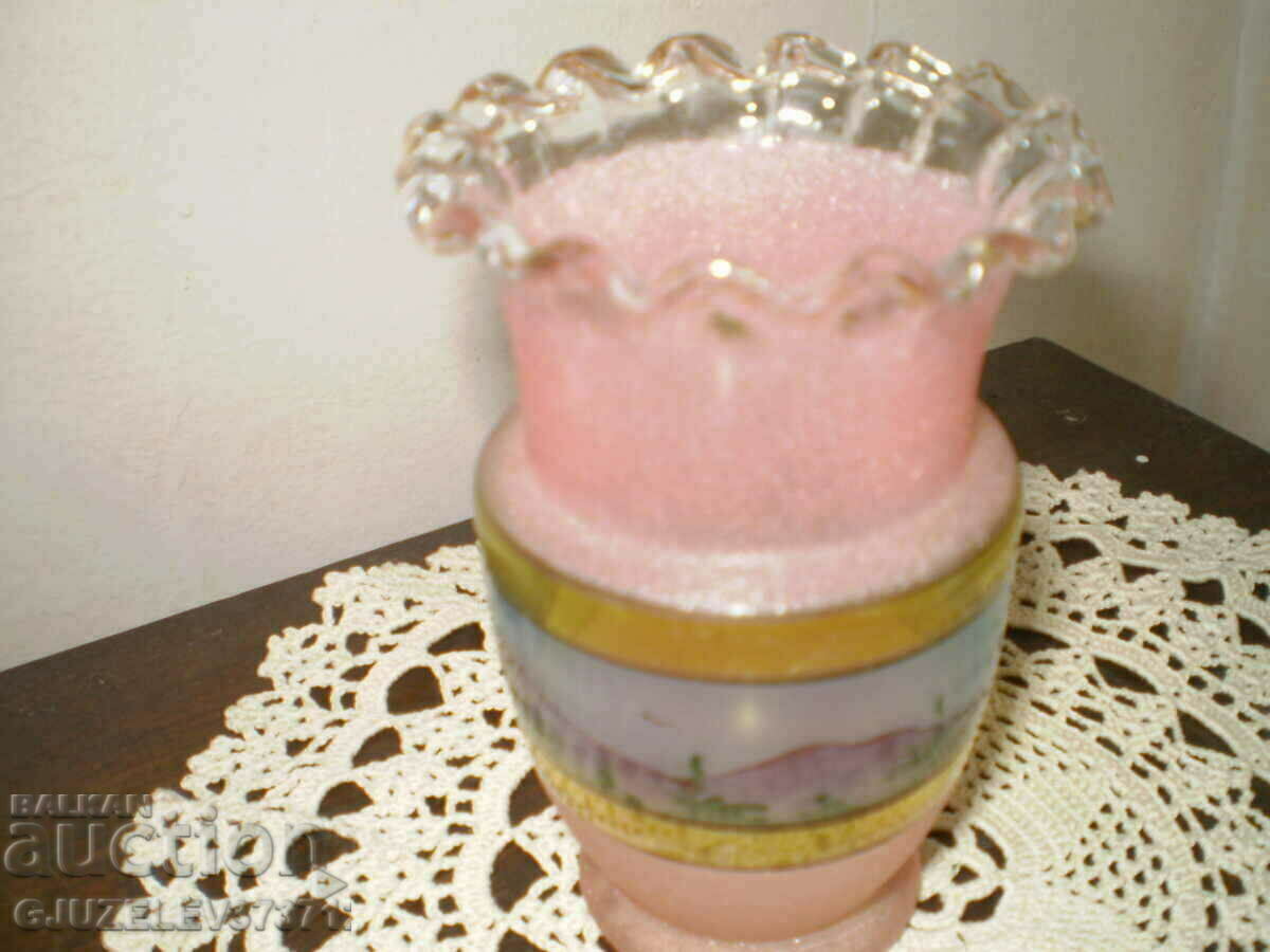 Delivery of Art Deco Glass Pink Painted Curly Glass Vase Delivery of Art Deco Glass Pink Painted Curly Glass Vase