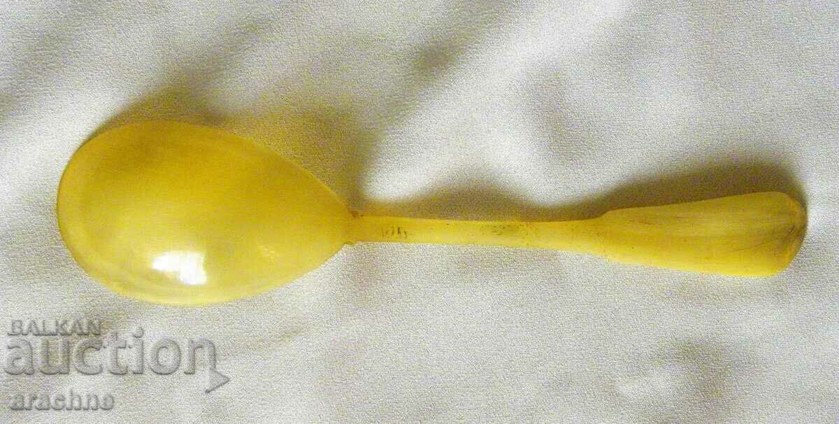 Елегантна лъжица от биволски рог с цена 25.00 лв. | € 12.78 Елегантна лъжица от биволски рог с цена 25.00 лв. | € 12.78