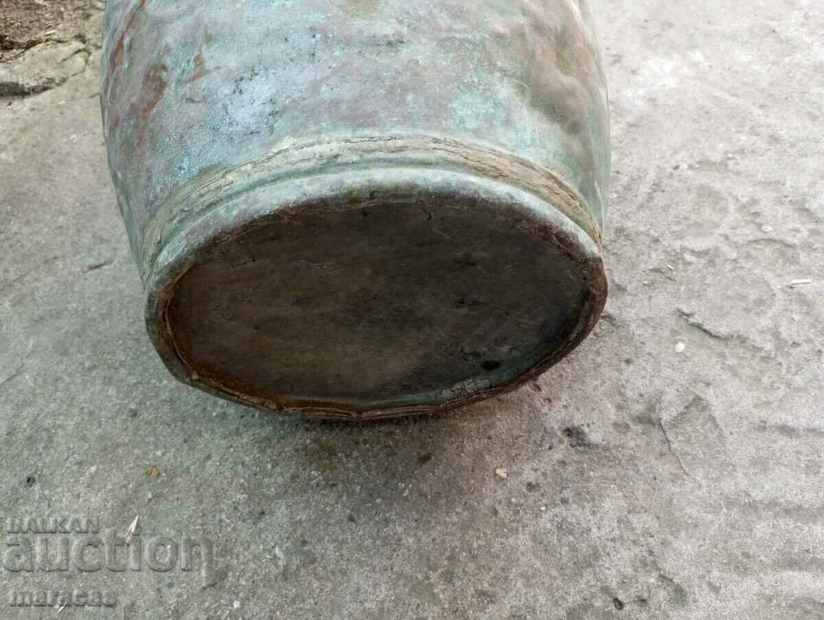 Old copper pot rare model with price 85.00 BGN | € 43.46 Old copper pot rare model with price 85.00 BGN | € 43.46