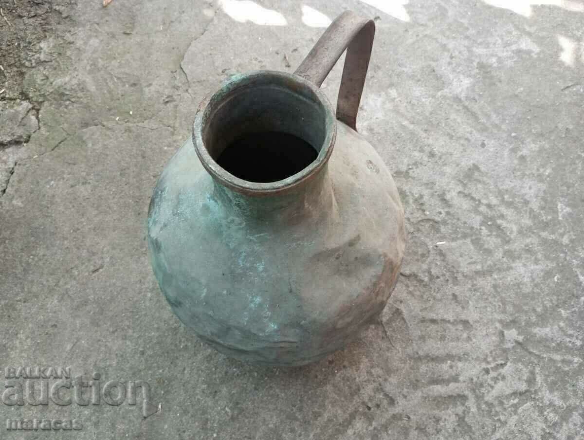 Old copper pot rare model Old copper pot rare model