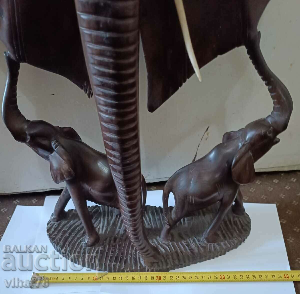 WOODEN FIGURE OF ELEPHANTS - 6 WOODEN FIGURE OF ELEPHANTS - 6