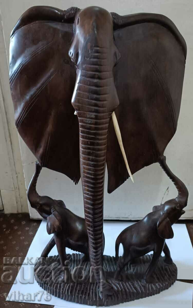 WOODEN FIGURE OF ELEPHANTS - 7 WOODEN FIGURE OF ELEPHANTS - 7