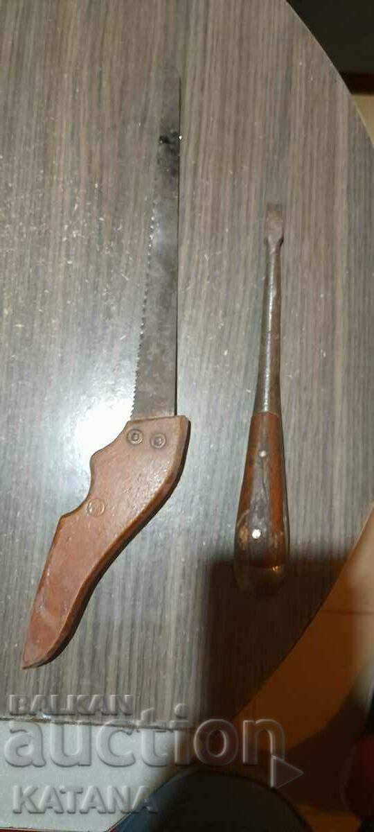 Old screwdriver + saw REDUCE!!! with price 28.00 BGN | € 14.32 Old screwdriver + saw REDUCE!!! with price 28.00 BGN | € 14.32