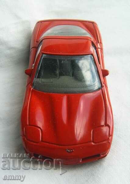 Burago Chevrolet Corvette, model car, metal, 1:43 Italy - 5 Burago Chevrolet Corvette, model car, metal, 1:43 Italy - 5