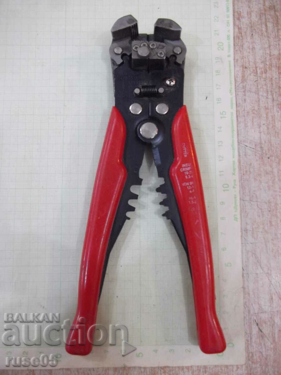 Pliers for cutting, cleaning and crimping
