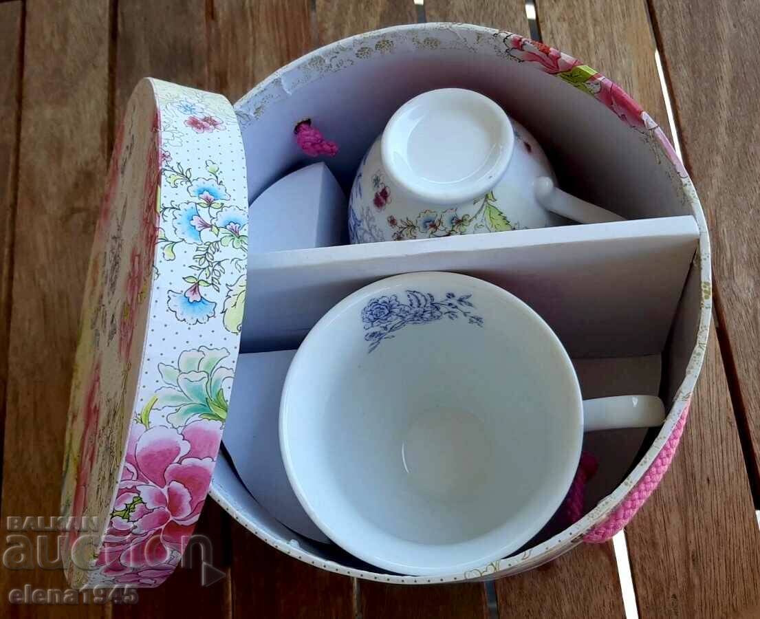 Delivery of Two coffee sets Delivery of Two coffee sets