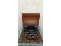 Old typewriter Klein Adler Mod.1 - Made in Germany