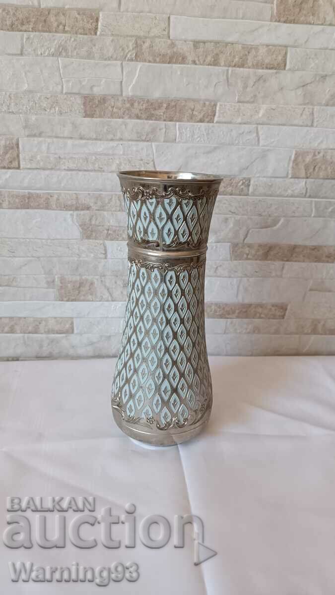 Delivery of Old metal German vase with engravings - 25cm Delivery of Old metal German vase with engravings - 25cm