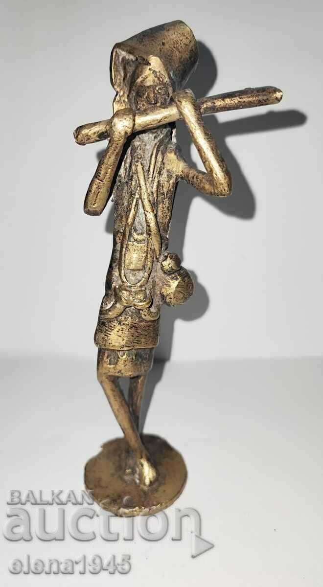 African sculptures - 5 African sculptures - 5