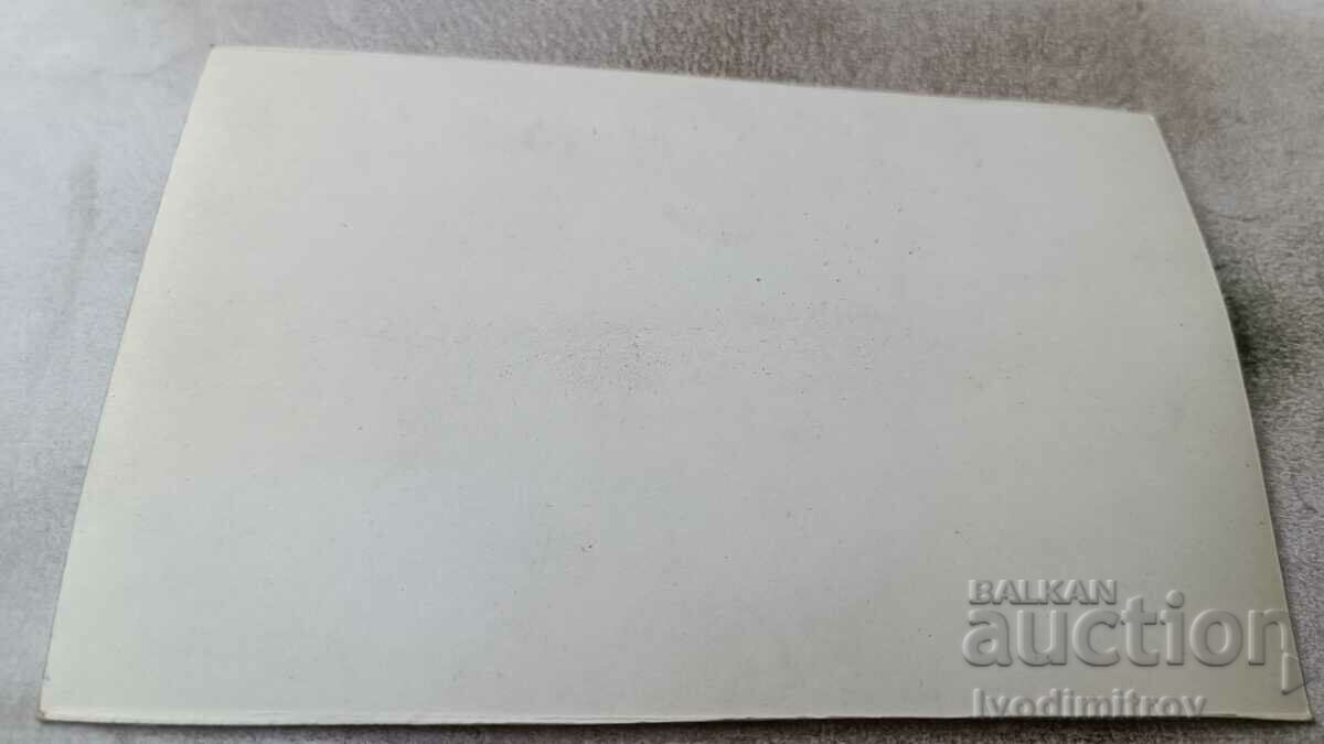 Carte poștală Stalin Sunrise cu preț 1.35 BGN | € 0.69 Carte poștală Stalin Sunrise cu preț 1.35 BGN | € 0.69