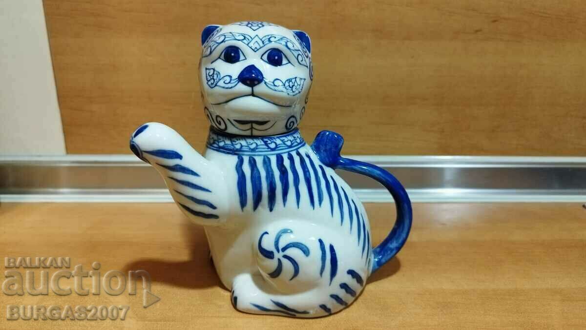 Porcelain teapot, cat