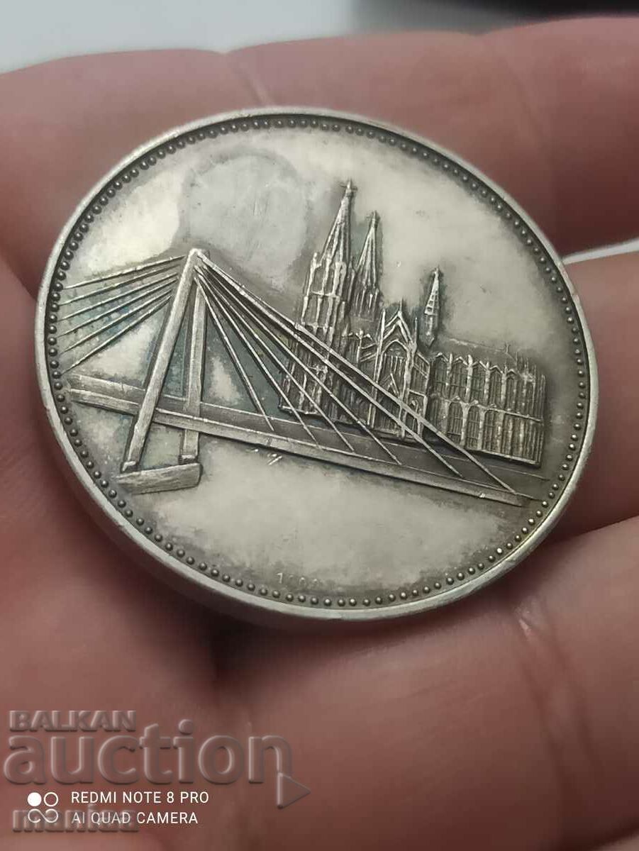 Доставка на Сребърен медал 100 години Колнер банк 1967 Доставка на Сребърен медал 100 години Колнер банк 1967