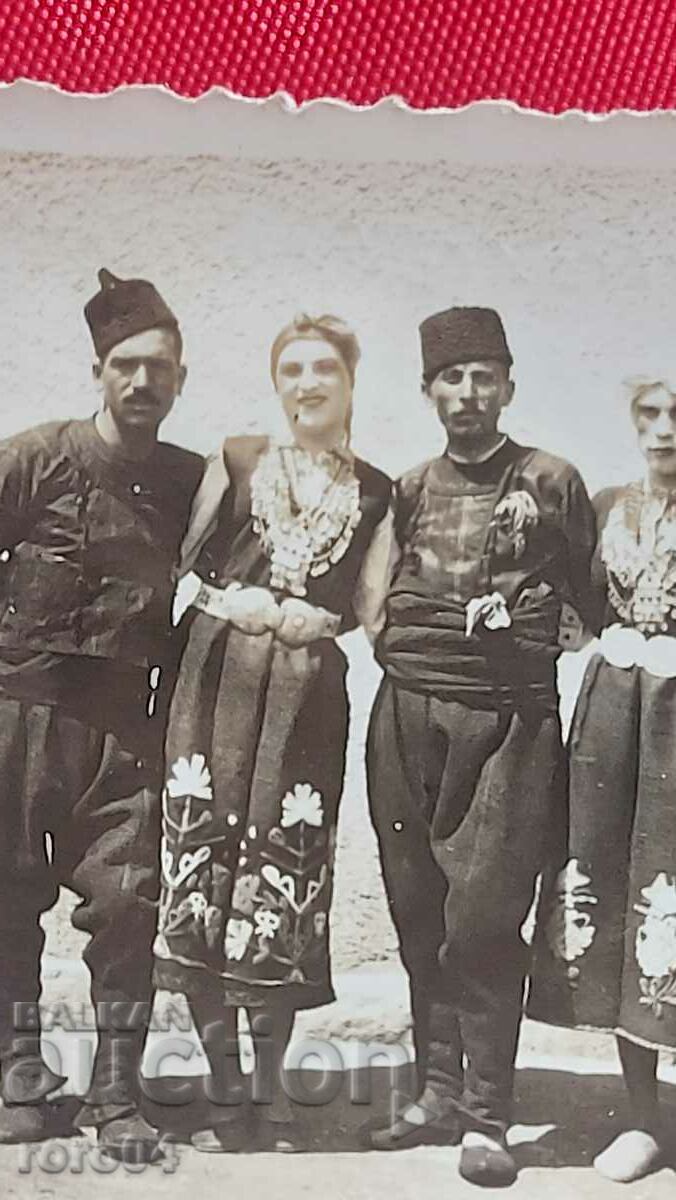 SIMEONOVGRADS COSTUMES - 1941 with price 10.00 BGN | € 5.11 SIMEONOVGRADS COSTUMES - 1941 with price 10.00 BGN | € 5.11