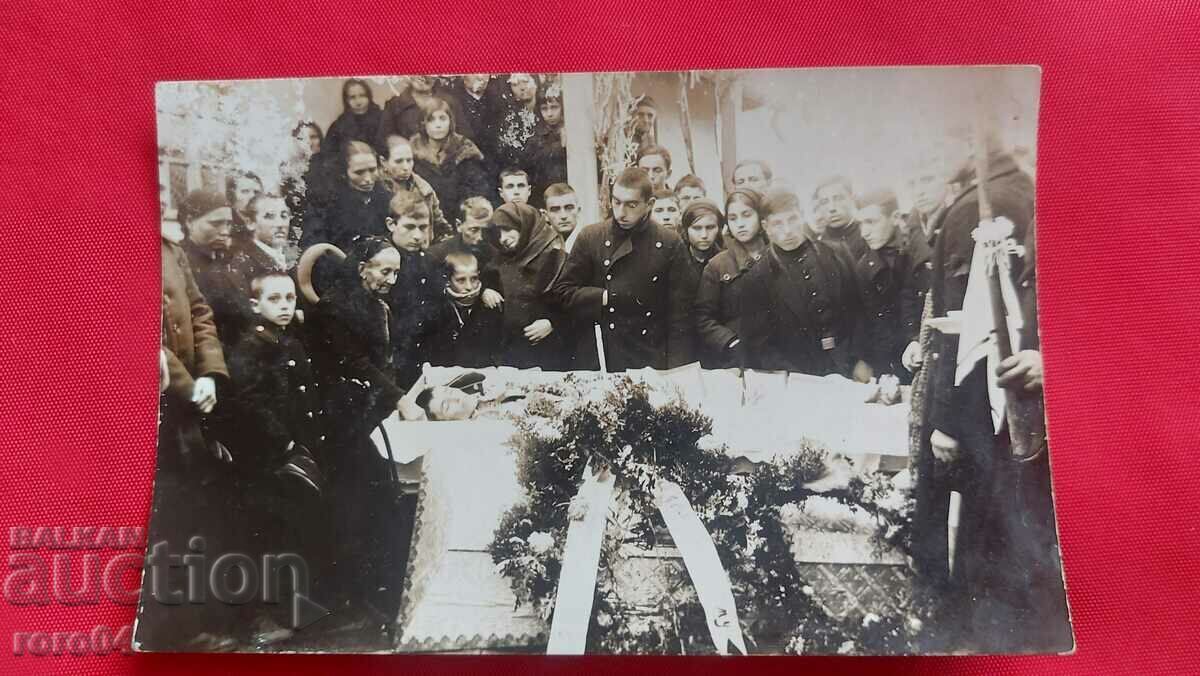 FUNERAL - STUDENT - STUDENTS - 6