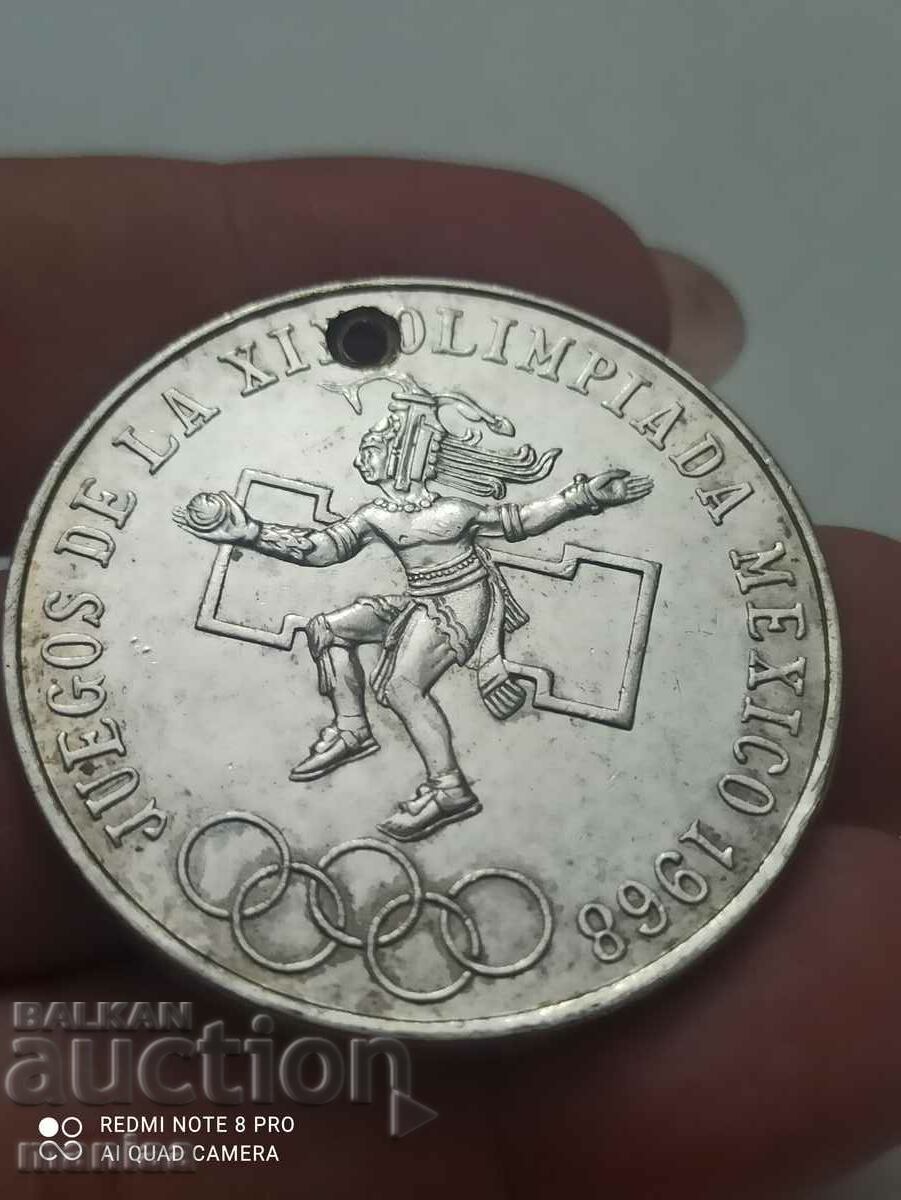 Auction 25 Pesos 1968 silver Auction 25 Pesos 1968 silver