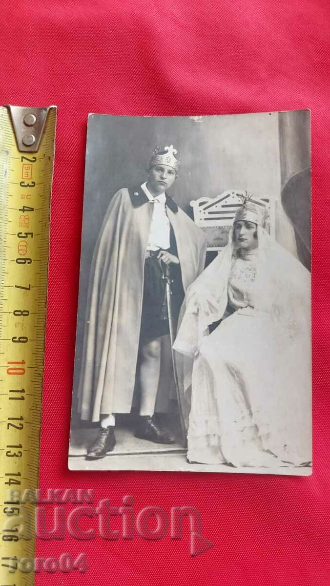 SWORD - CAPE - CROWNS - MASQUERADE with price 22.50 BGN | € 11.50 SWORD - CAPE - CROWNS - MASQUERADE with price 22.50 BGN | € 11.50