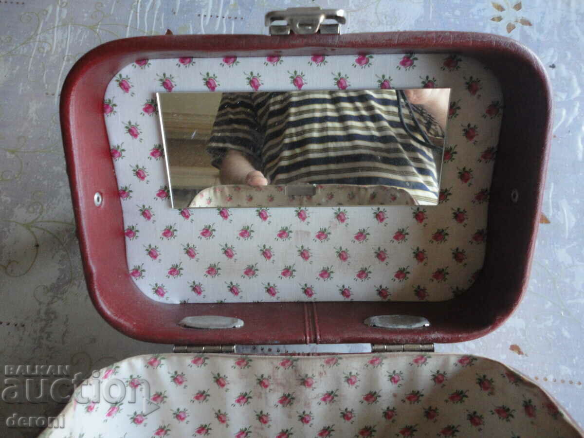 Livrarea Geanta de mana 5 Livrarea Geanta de mana 5