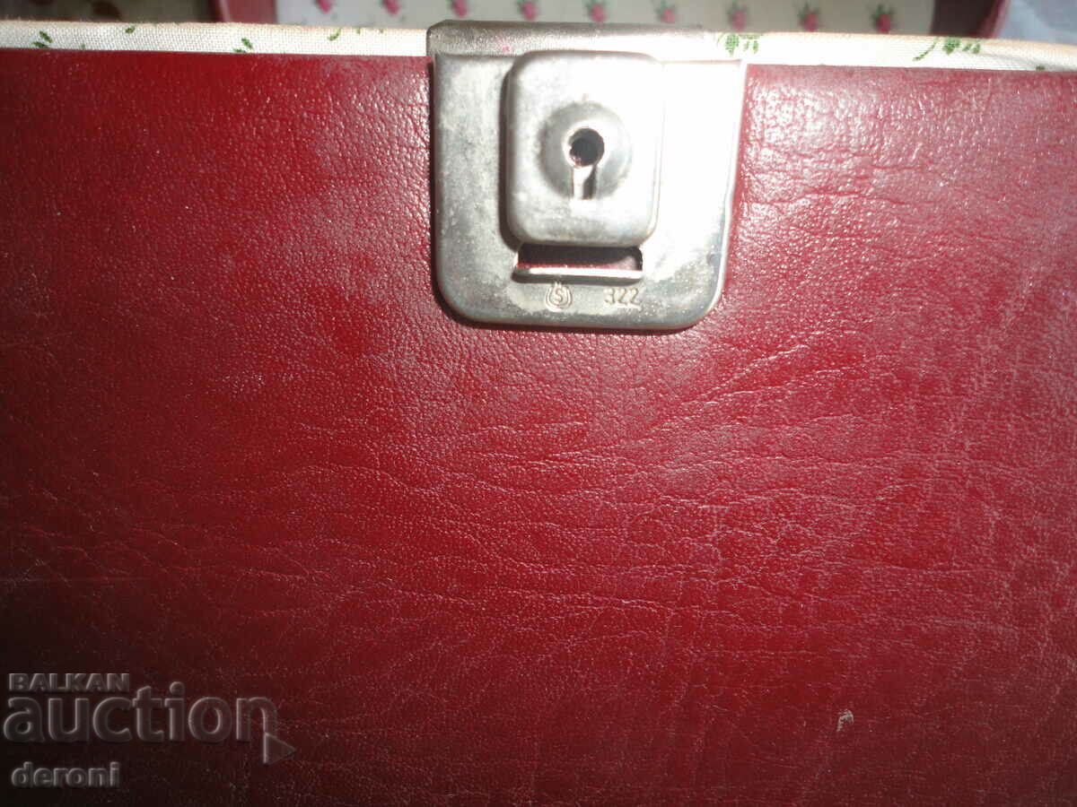 Geanta de mana 5 - 6 Geanta de mana 5 - 6