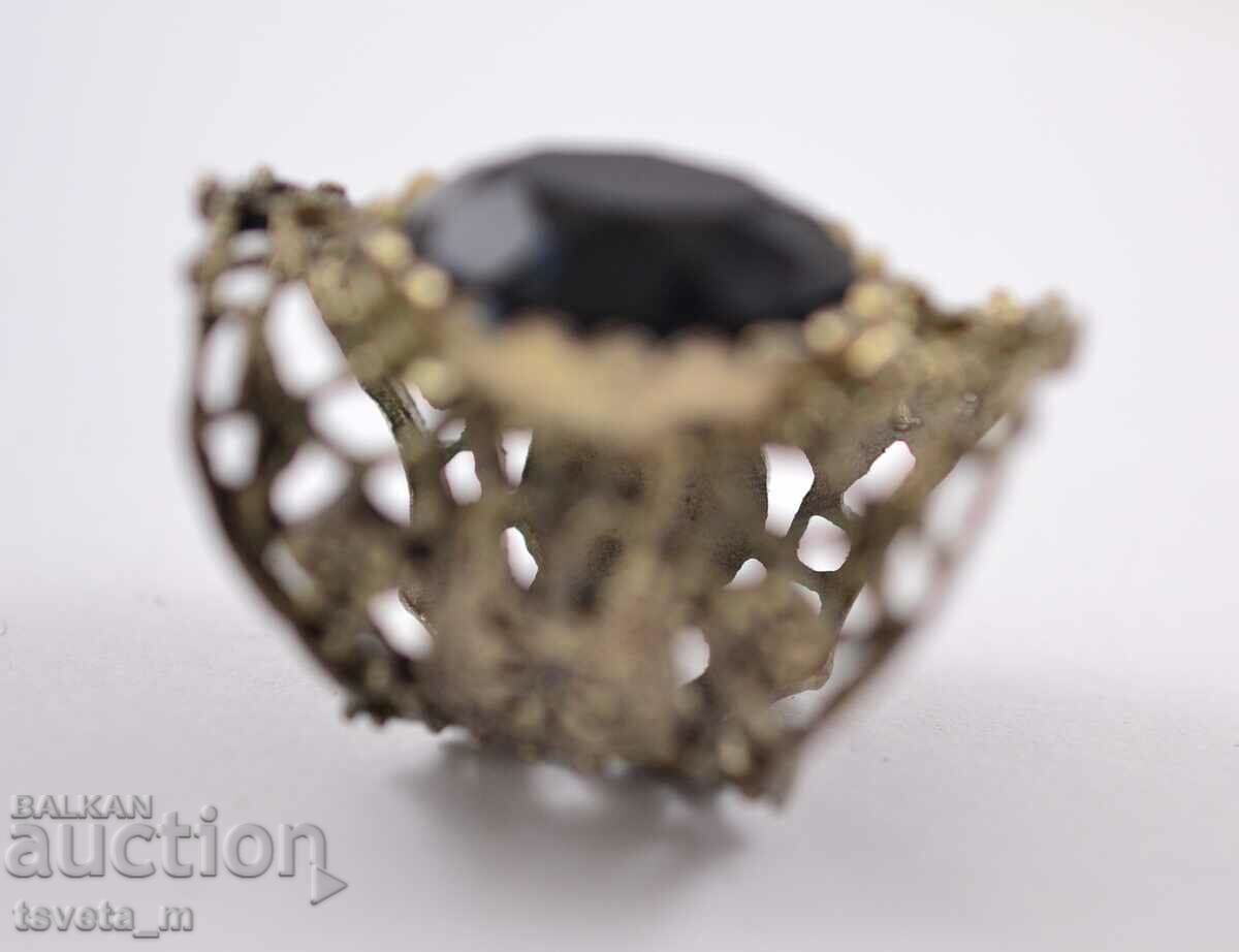 Παράδοση Μεγάλο δαχτυλίδι κυρίας