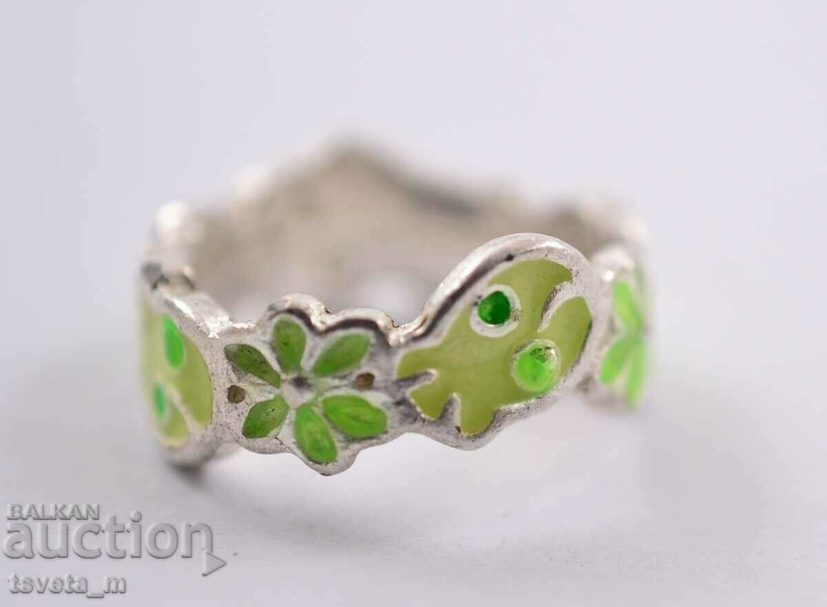 Delivery of Ladies' ring Delivery of Ladies' ring