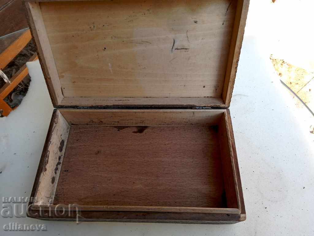 Retro wooden box - 5