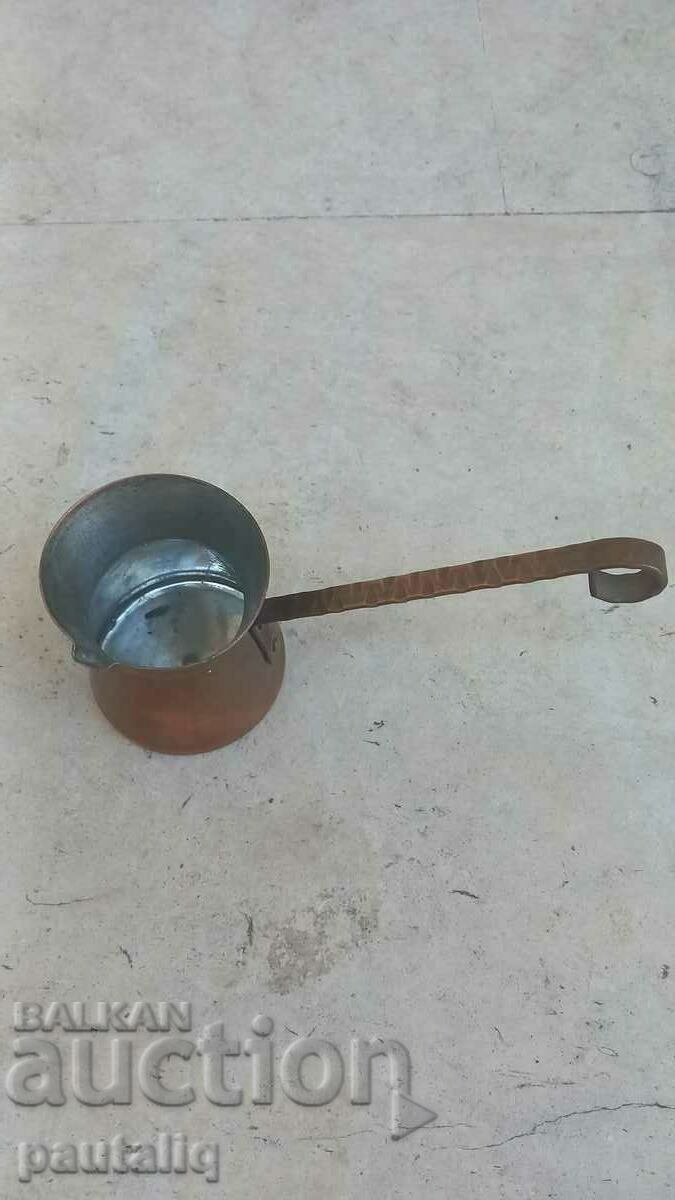 COPPER COFFEE POT FOR CAFE BAKER with price 9.00 BGN | € 4.60 COPPER COFFEE POT FOR CAFE BAKER with price 9.00 BGN | € 4.60