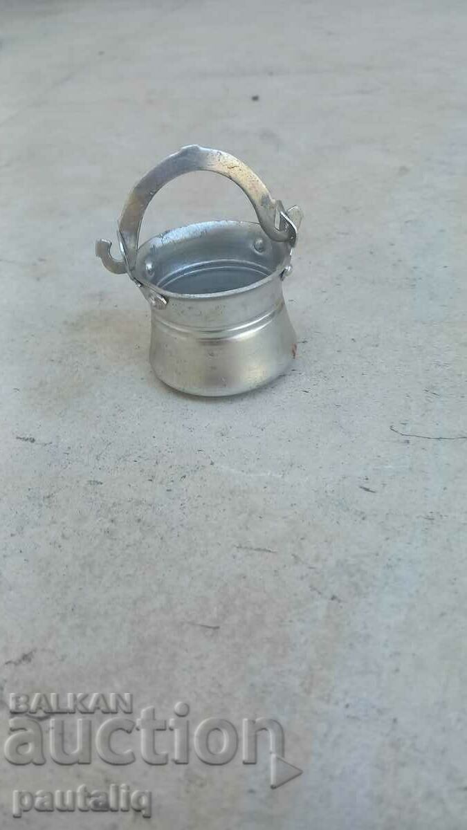 ΜΙΝΙ ΛΕΒΗΤΑ με τιμή 4.00 BGN | € 2.05 ΜΙΝΙ ΛΕΒΗΤΑ με τιμή 4.00 BGN | € 2.05