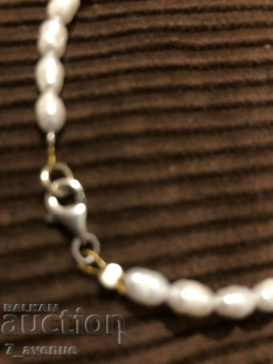 Licitație BRATARA DE PERLE, ARGINT, CRUCE Licitație BRATARA DE PERLE, ARGINT, CRUCE